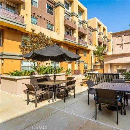 Image 4 - Burbank Village Walk, 201 East Angeleno Avenue, Burbank, CA 91502, USA - Condo for rent