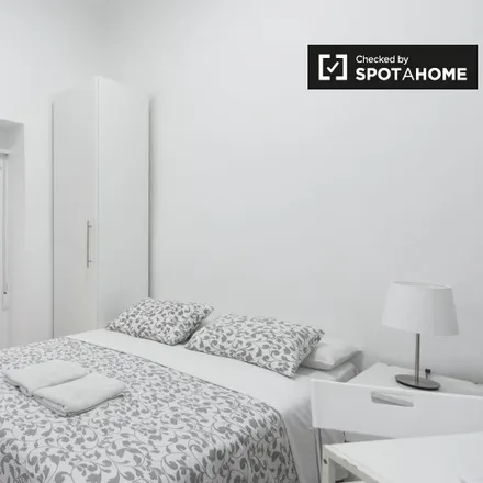 Rent this studio apartment on Madrid in Calle de O'Donnell, 32