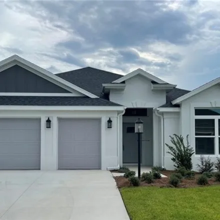 Rent this 3 bed house on 4822 Okahumpka Run in The Villages, FL 32163