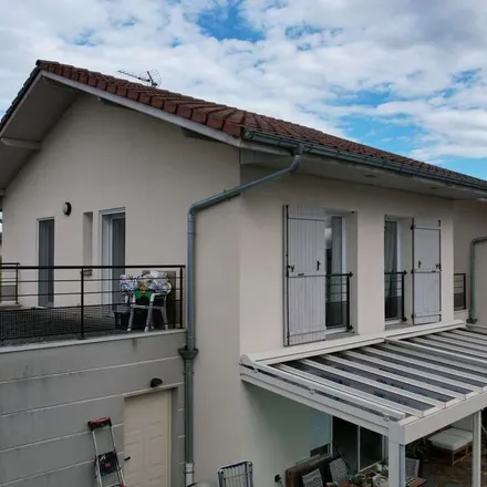 Rent this 5 bed apartment on 137 Route de Ferney in 01280 Prévessin, France