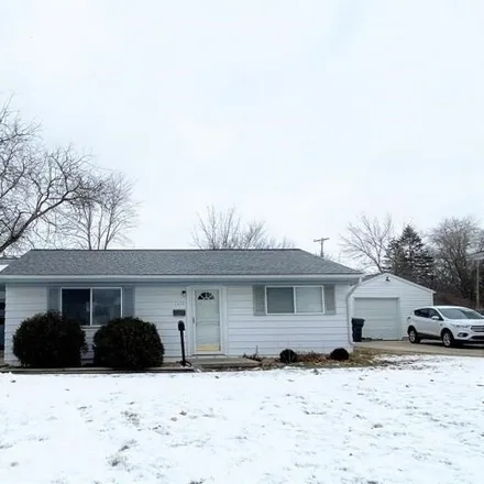 Rent this 3 bed house on 1444 Jay Street in Golden, Midland