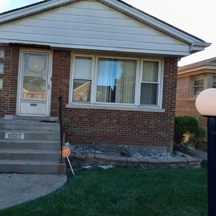 Buy this 3 bed house on 10112 South Carpenter Street in Chicago, IL 60643