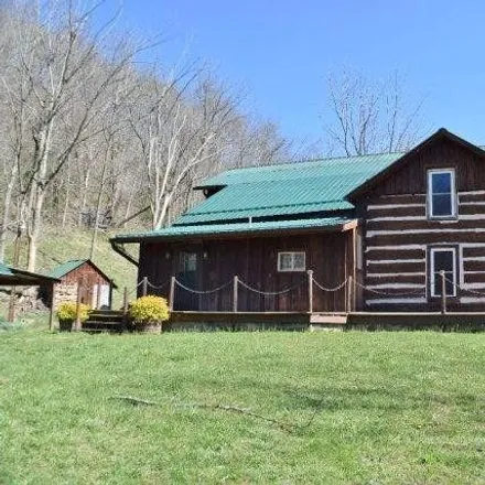Buy this 5 bed house on 321 Mont Phillips Road in Raleigh County, WV 25918
