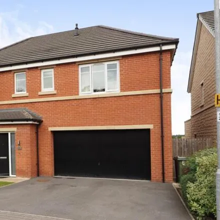 Buy this 5 bed house on Cotham Drive in Chapelthorpe, WF2 7BS
