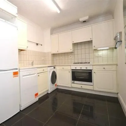 Image 4 - London Road, St Albans, AL1 1HY, United Kingdom - Apartment for rent