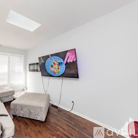 Rent this 3 bed apartment on 959 N Wolcott Ave