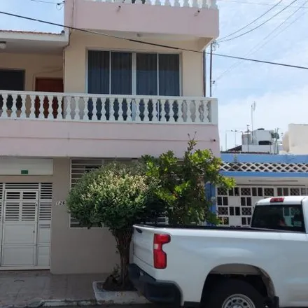 Buy this 4 bed house on Oxxo in Calle Heriberto Jara Corona, Reforma