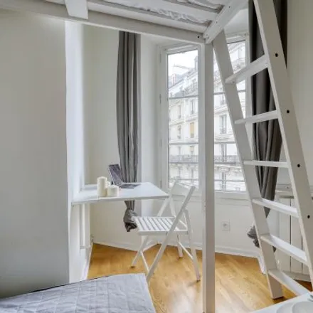 Image 2 - 10 Rue des Moines, 75017 Paris, France - Apartment for rent