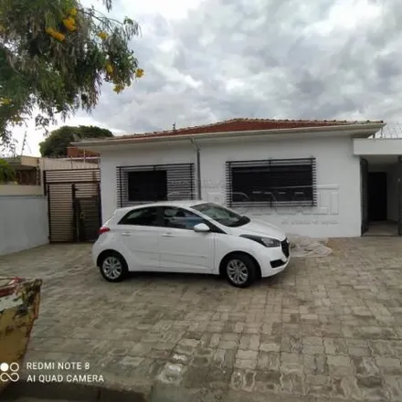 Image 2 - Avenida Prudente de Morais, Vila Santana, Araraquara - SP, 14800-211, Brazil - House for rent