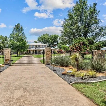 Buy this 4 bed house on 955 E Dove Rd in Southlake, Texas