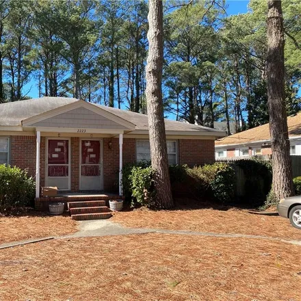 Rent this 2 bed duplex on 2223 Beech Street in Lynnhaven Colony, Virginia Beach