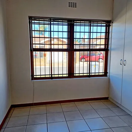 Image 7 - Rachel Bloch Avenue, Sonnendal, Parow, 7500, South Africa - Apartment for rent