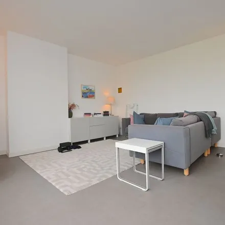 Rent this 3 bed apartment on Hereweg 12d in 9724 AC Groningen, Netherlands