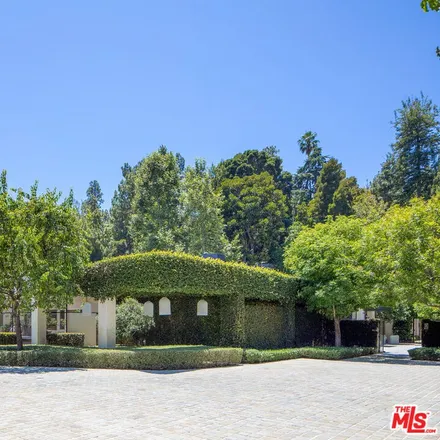 Image 4 - 1192 Cabrillo Drive, Beverly Hills, CA 90210, USA - House for sale