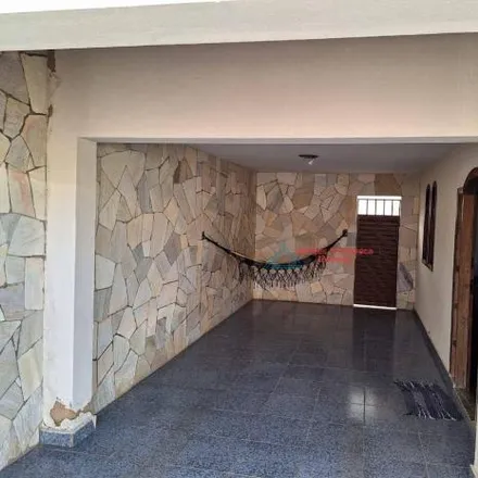Buy this 3 bed house on Alameda dos Jacarandas in Pinheiros, Varginha - MG