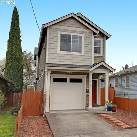 Buy this 3 bed house on 7612 North Mississippi Avenue in Portland, OR 97217