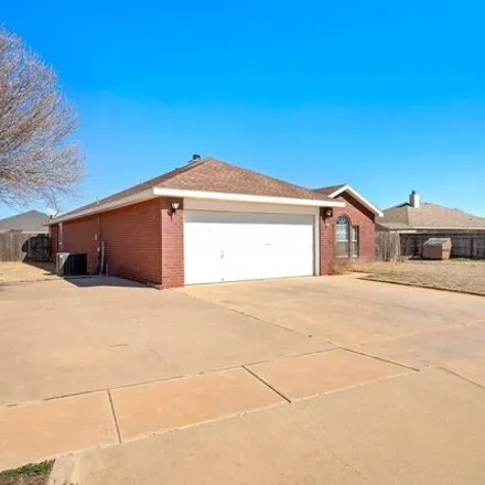 Image 3 - 506 North Kirby Avenue, Lubbock, TX 79416, USA - House for sale