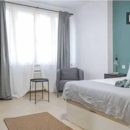 Rent this 11 bed room on Madrid in Plaza de España, 10