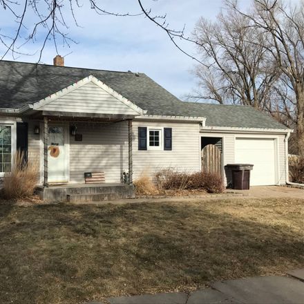 Rent this 3 bed house on 1215 H Street in Aurora, NE 68818