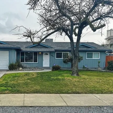 Buy this 3 bed house on 1135 Raymond Road in Hanford, CA 93230