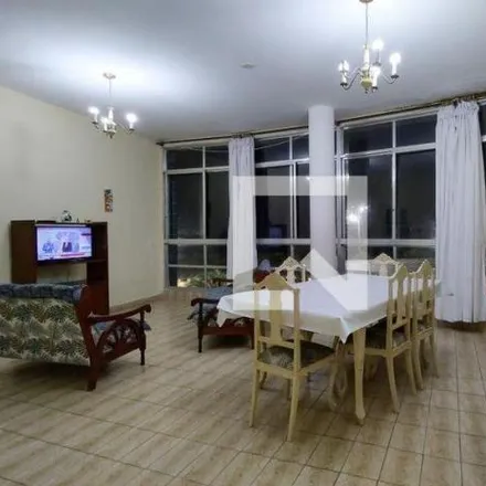 Rent this 3 bed apartment on Rua Ipanema 45 in Guilhermina, Praia Grande - SP