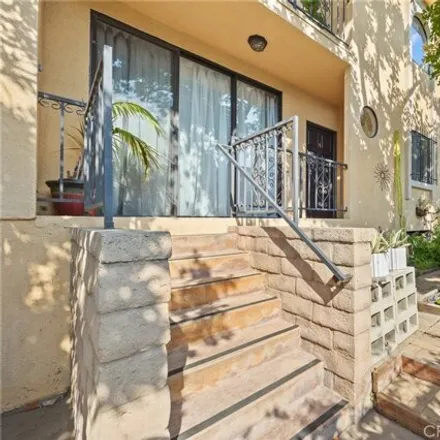 Image 1 - 6413 Dix Street, Los Angeles, CA 90068, USA - Townhouse for sale