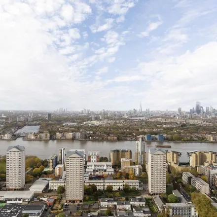 Rent this 3 bed apartment on Laker Court in 39 Harbour Way, Canary Wharf