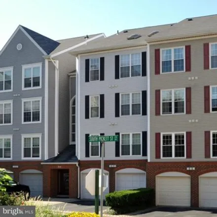 Rent this 2 bed house on unnamed road in Alexandria, VA 22304