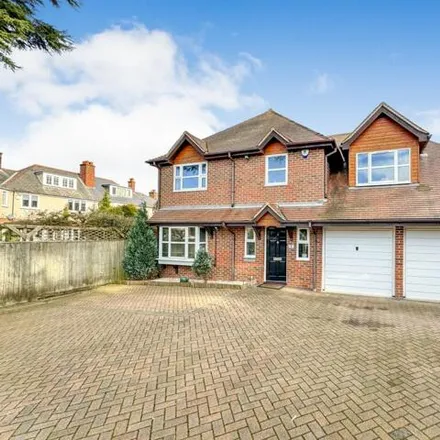 Buy this 4 bed house on 15 Bexley Court in Reading, RG30 2DY
