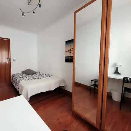 Image 2 - Ldo. Fco.J. Arilla, Calle Blas de Otero / Blas de Otero kalea, 48014 Bilbao, Spain - Room for rent