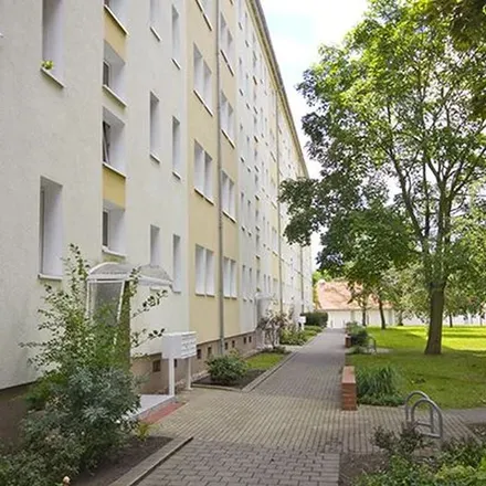 Image 3 - Saturnstraße 18, 06118 Halle (Saale), Germany - Apartment for rent