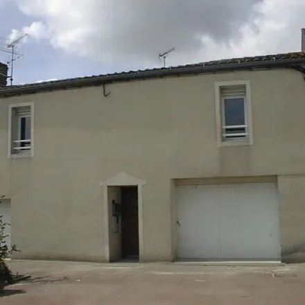 Rent this 1 bed apartment on 7 l'etouble in 85170 Bellevigny, France