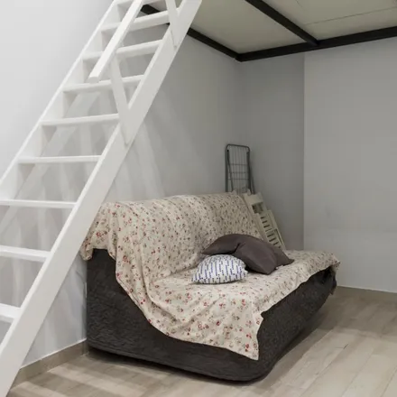 Rent this 1 bed apartment on Madrid in Calle de Buenavista, 30