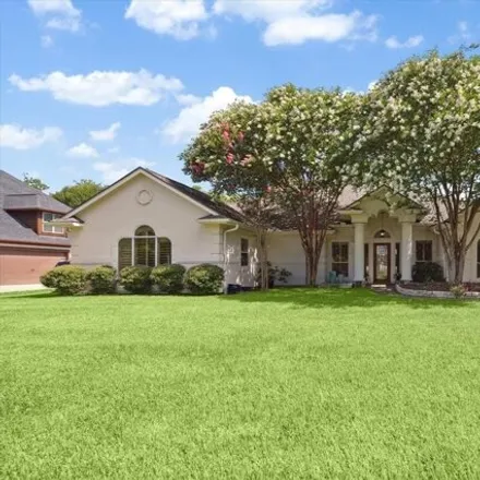 Buy this 5 bed house on 118 Whites Lake Estates Dr in Highlands, Texas