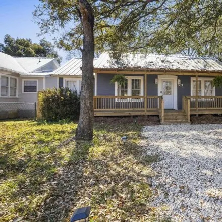 Buy this 3 bed house on 321 West Orange Avenue in Foley, AL 36535