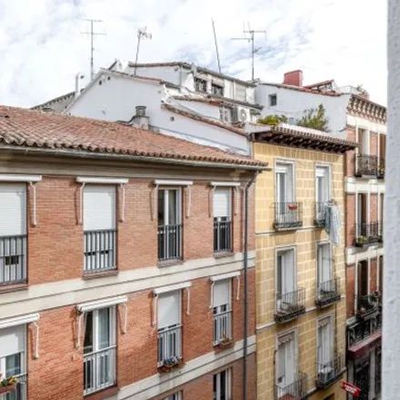 Image 5 - Calle del Molino de Viento, 28004 Madrid, Spain - Apartment for rent