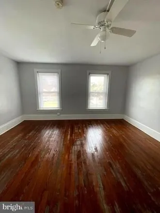 Image 2 - Guiseppes Restauant, Woodland Avenue, Ambler, Montgomery County, PA 19002, USA - Apartment for rent
