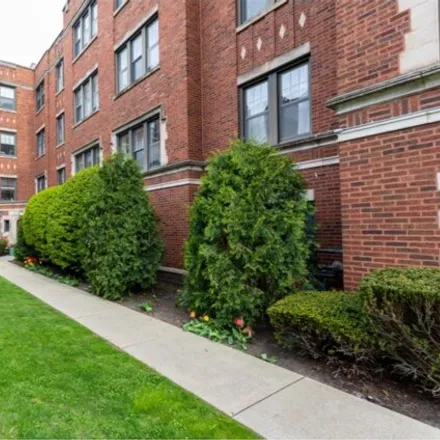 Buy this 2 bed condo on 2314 Sherman Avenue in Evanston, IL 60201