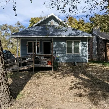 Buy this 2 bed house on 2 North Nelson Street in Hutchinson, KS 67501