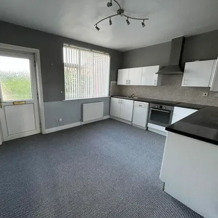 Image 7 - Sunny Bank Road / The Coppice, Sunny Bank Road, Battyeford, WF14 0NW, United Kingdom - Duplex for rent