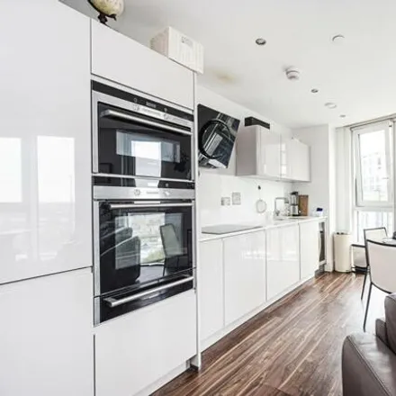 Rent this 1 bed apartment on Altitude in Alie Street, London