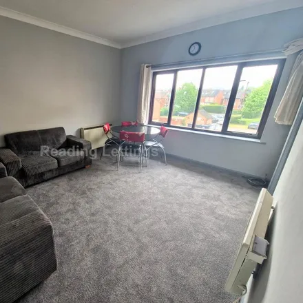 Rent this 2 bed apartment on 31 Granby Court in Reading, RG1 5NX