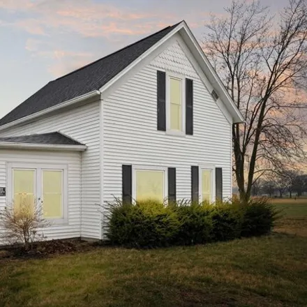 Buy this 3 bed house on 7640 North Piqua Road in Decatur, IN 46733
