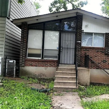 Buy this 3 bed house on 4656 Lexington Avenue in St. Louis, MO 63115