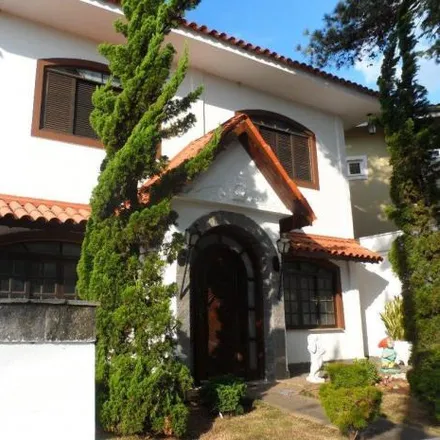 Rent this 4 bed house on Avenida Estácio de Sá in Residence Park, Cotia - SP