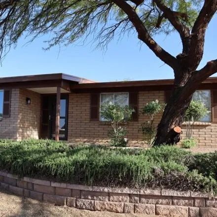 Rent this 3 bed house on 3839 East Quail Run Drive in Village Meadows, Sierra Vista