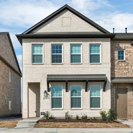 Rent this 3 bed townhouse on Adena Springs Drive in Allen, TX 75013