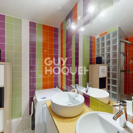 Image 6 - 101 Rue du Général Leclerc, 95130 Franconville, France - Apartment for rent
