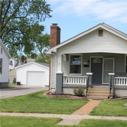 Buy this 3 bed house on 595 Parkview Drive in O'Fallon, IL 62269