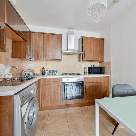 Rent this 1 bed apartment on 154-156 Broadway in London, W13 0TL